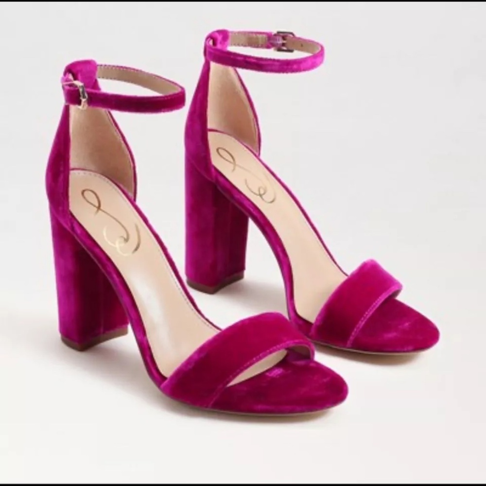 Sam eldeman  raspberry velvet black heels